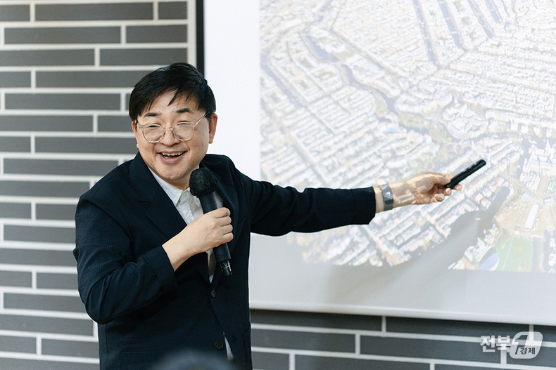 양정무 교수(출처=전북은행)